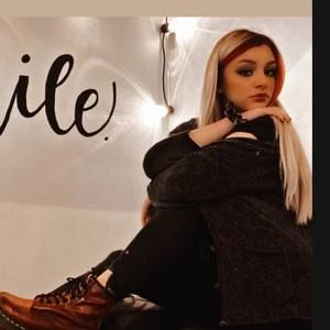 Meet your Posher, Ally